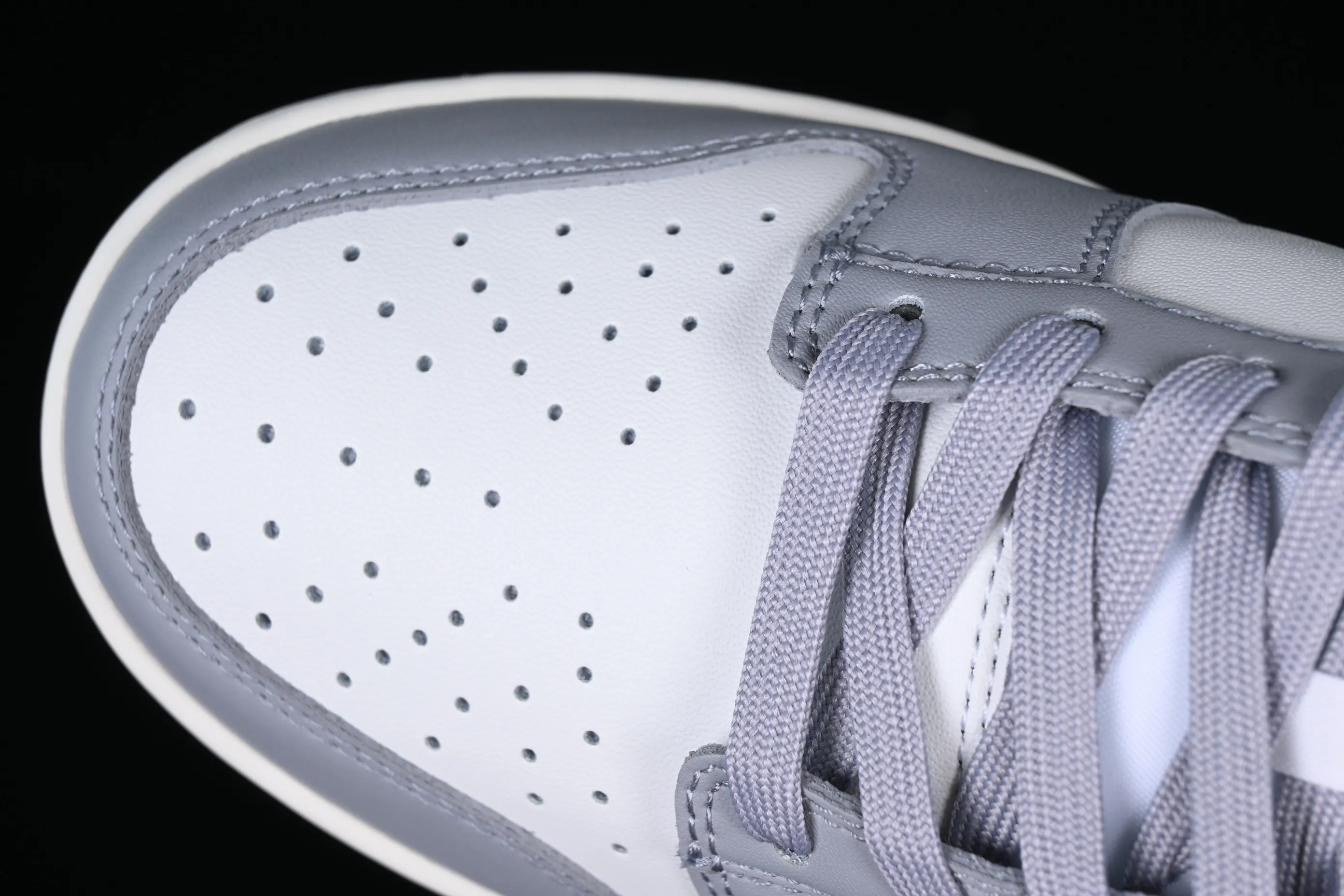 All categories Nk SB Dunk series Nk SB Dunk Low low-top sneakers Nk Dunk Low "Grey White" gray burgundy low-top retro sports and leisure sneakers DD1503-122